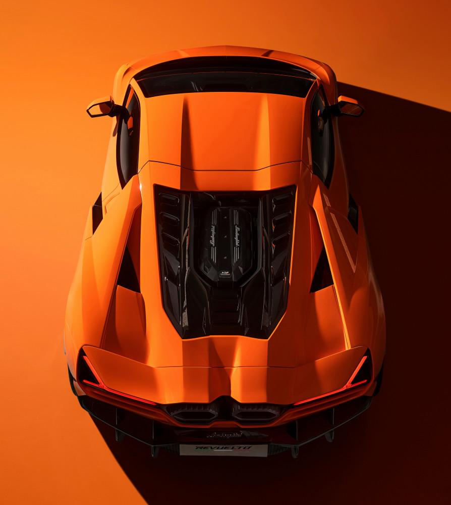 Lamborghini Revuelto